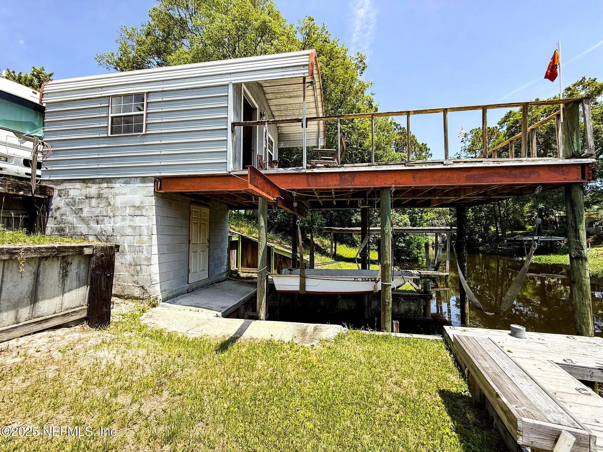 104 Waterway Avenue Satsuma FL 32189