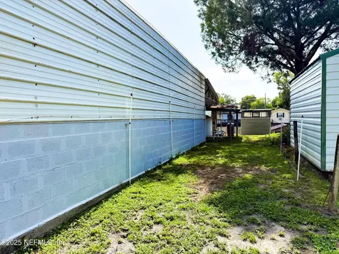 104 Waterway Avenue Satsuma FL 32189