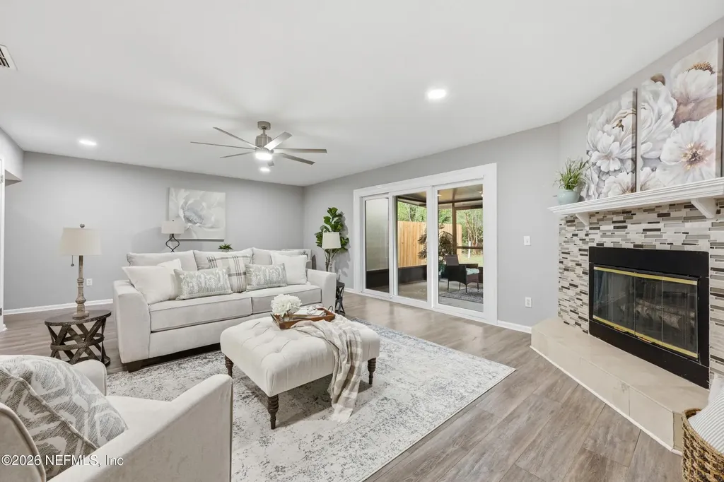 3050 Paddle Creek Drive Jacksonville FL 32223
