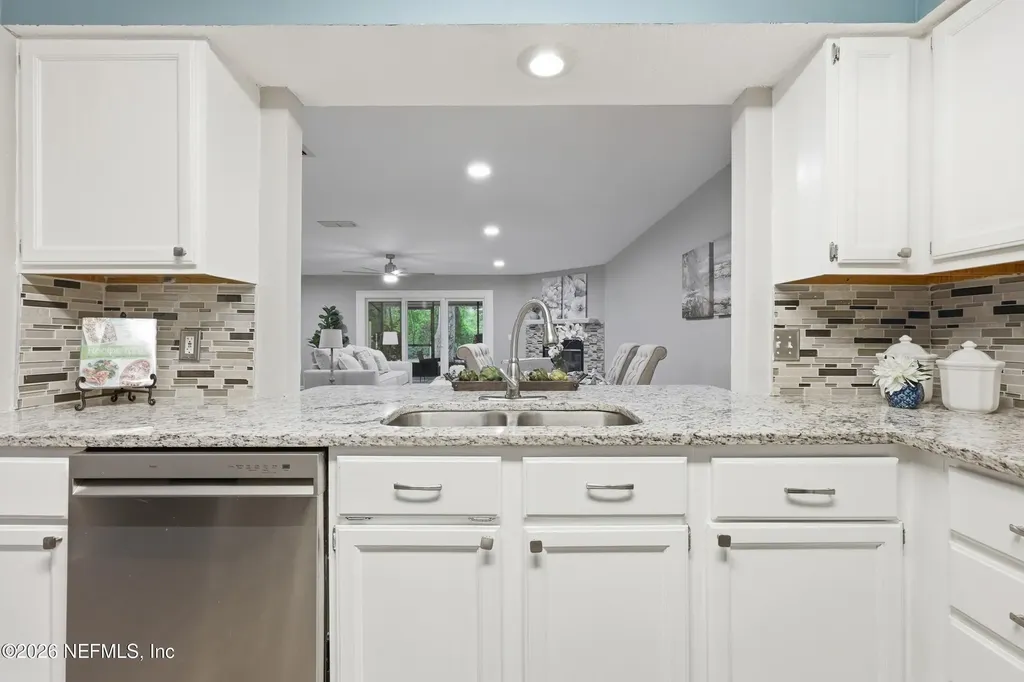 3050 Paddle Creek Drive Jacksonville FL 32223