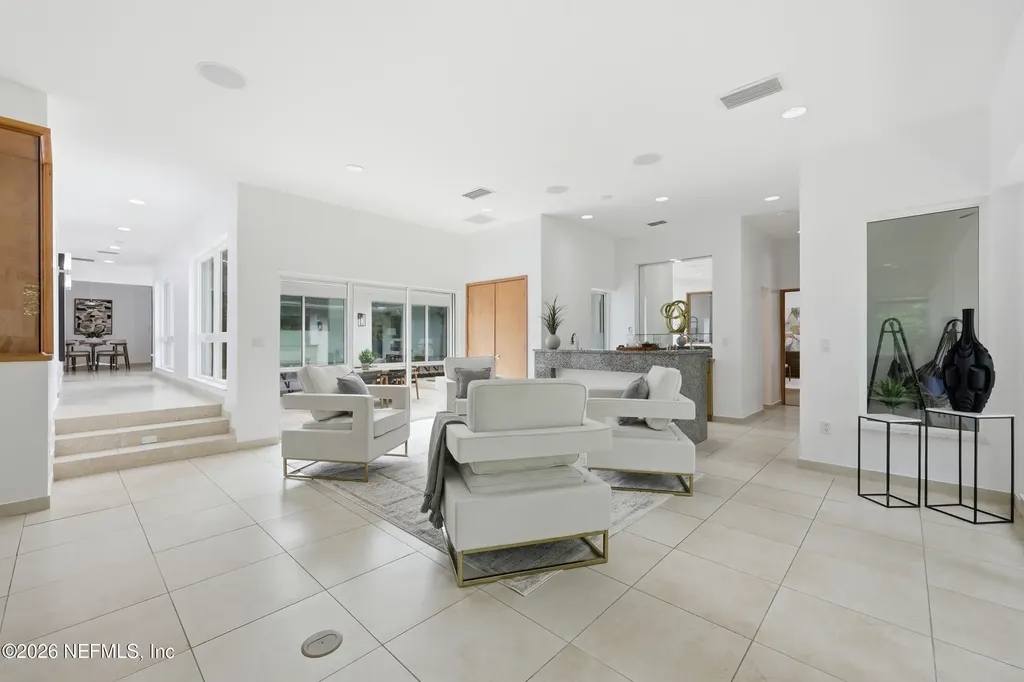 8071 Pine Lake Road Jacksonville FL 32256