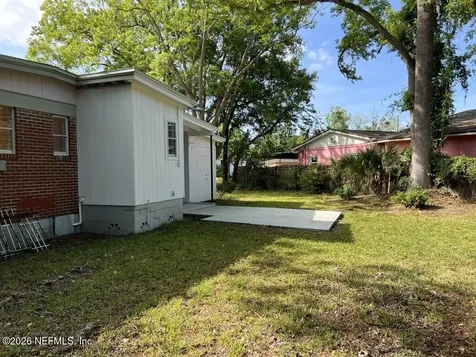 6831 Rhone Drive Jacksonville FL 32208
