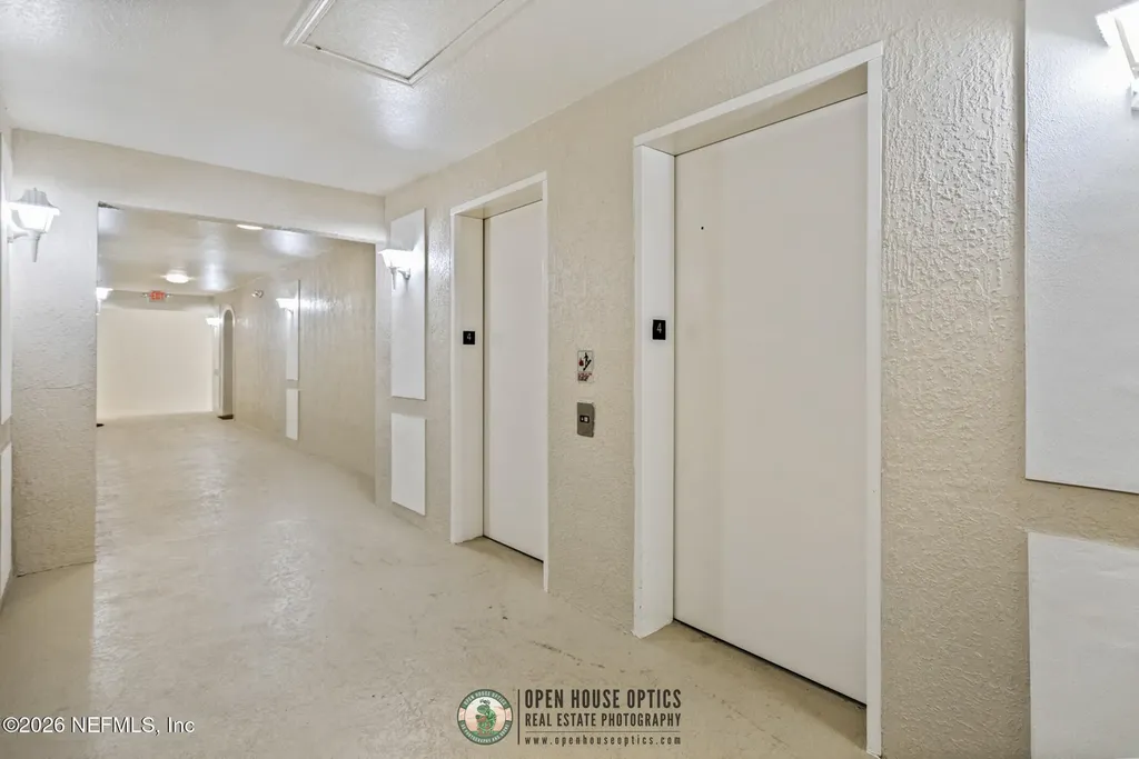 7801 Point Meadows Drive Jacksonville FL 32256