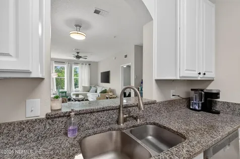 7801 Point Meadows Drive Jacksonville FL 32256