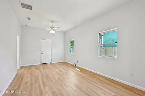 2120 N Davis Street Jacksonville FL 32209