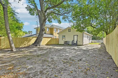 2120 N Davis Street Jacksonville FL 32209
