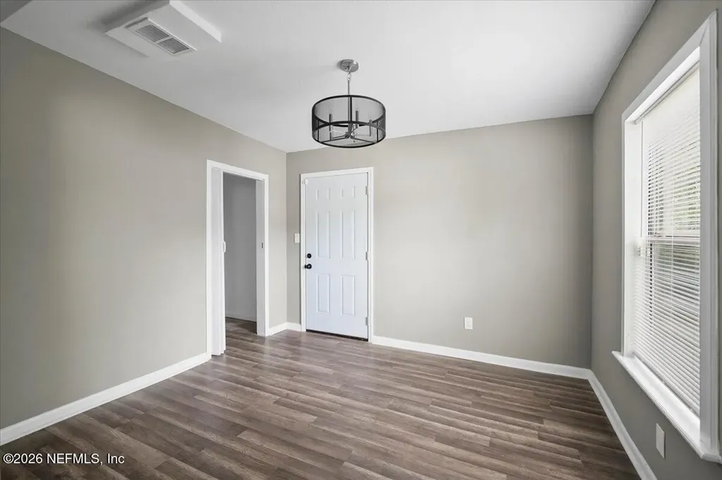 6238 Pettiford Drive W Jacksonville FL 32209