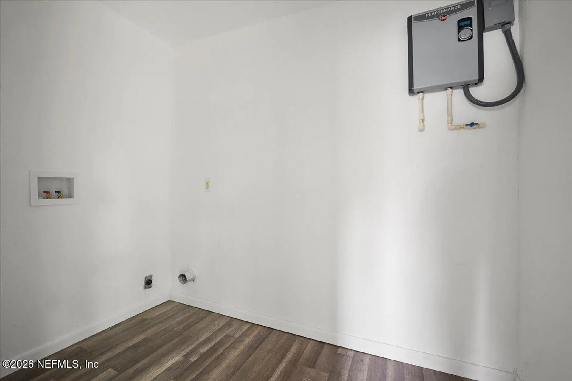 6238 Pettiford Drive W Jacksonville FL 32209