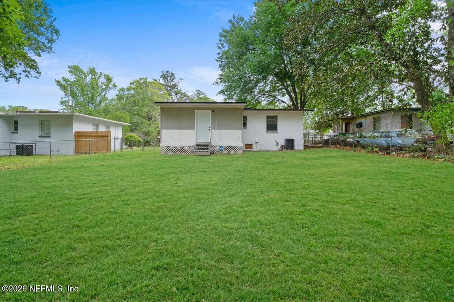 6238 Pettiford Drive W Jacksonville FL 32209