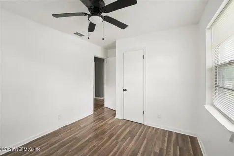 6238 Pettiford Drive W Jacksonville FL 32209