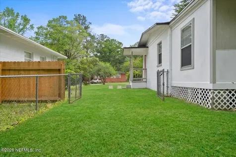 6238 Pettiford Drive W Jacksonville FL 32209