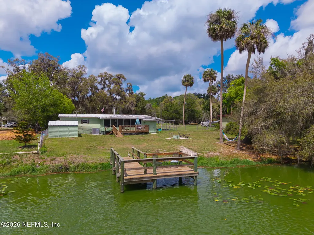 215 Saratoga Drive Satsuma FL 32189