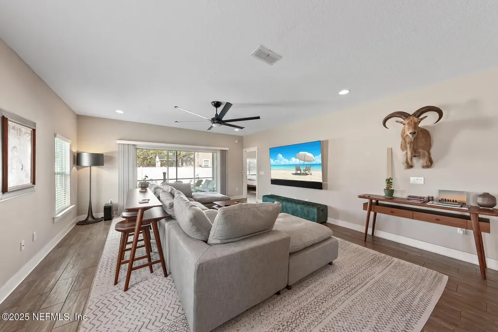 305 N 9th Street Jacksonville Beach FL 32250