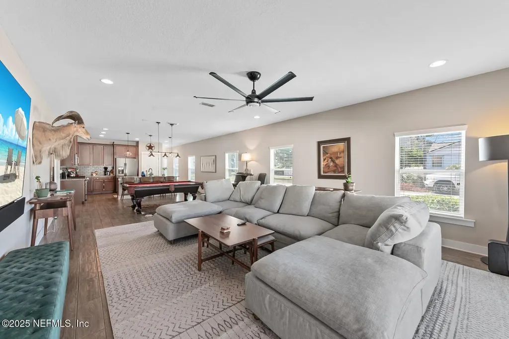 305 N 9th Street Jacksonville Beach FL 32250