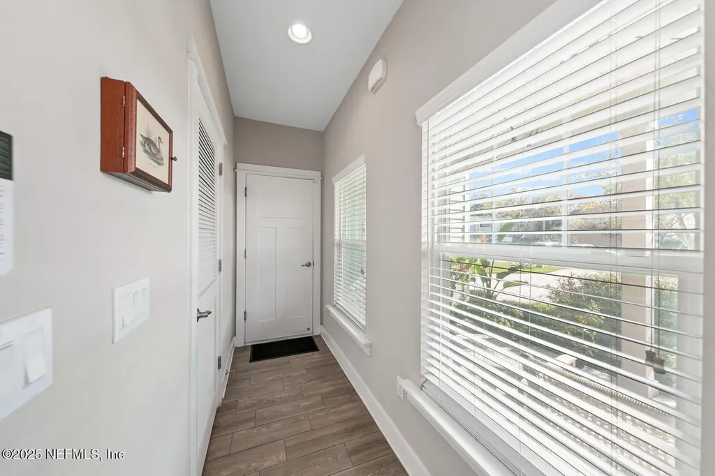 305 N 9th Street Jacksonville Beach FL 32250