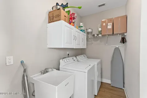 305 N 9th Street Jacksonville Beach FL 32250