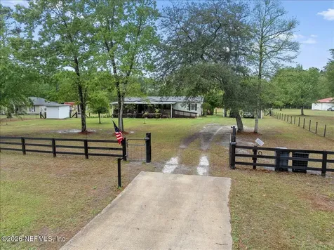 30590 County Road 121 Hilliard FL 32046