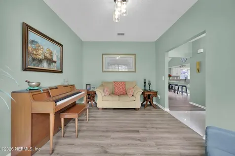 1217 Shallowford Drive E Jacksonville FL 32225