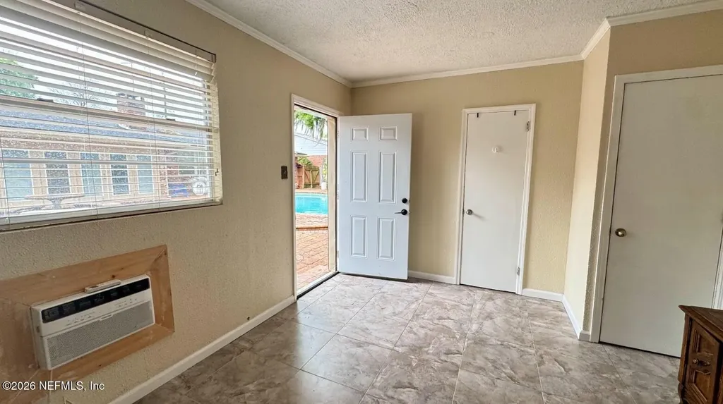 5557 Floral Avenue Jacksonville FL 32211