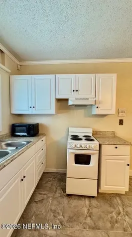 5557 Floral Avenue Jacksonville FL 32211