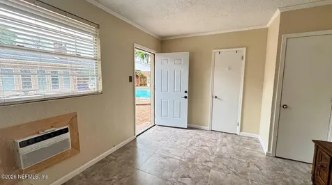 5557 Floral Avenue Jacksonville FL 32211