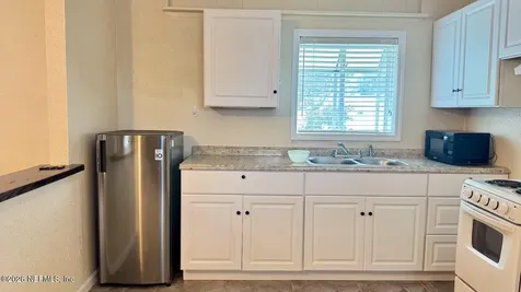 5557 Floral Avenue Jacksonville FL 32211