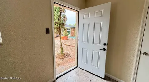 5557 Floral Avenue Jacksonville FL 32211