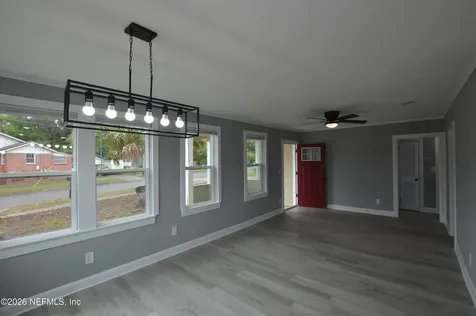 311 Chestnut Drive Jacksonville FL 32208