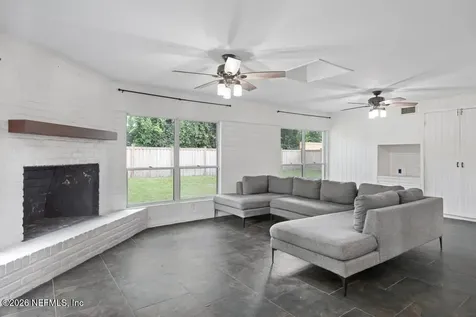 5553 Salerno Road Jacksonville FL 32244