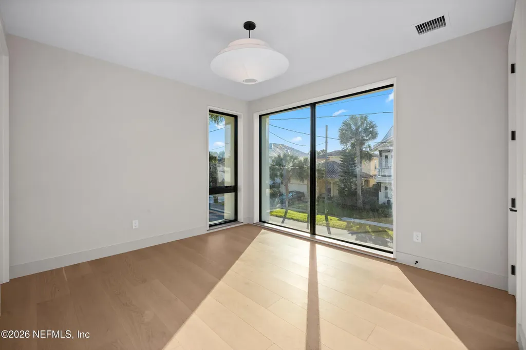 1475 Ocean Boulevard Atlantic Beach FL 32233