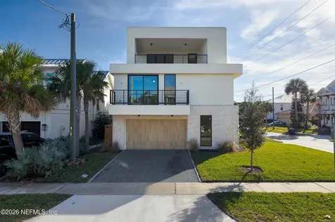 1475 Ocean Boulevard Atlantic Beach FL 32233