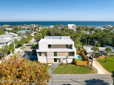 1475 Ocean Boulevard Atlantic Beach FL 32233