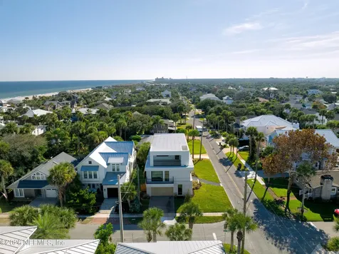 1475 Ocean Boulevard Atlantic Beach FL 32233