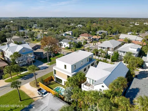 1475 Ocean Boulevard Atlantic Beach FL 32233