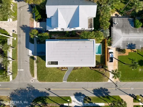 1475 Ocean Boulevard Atlantic Beach FL 32233