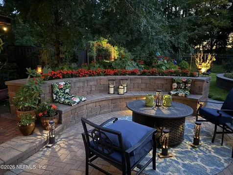 5322 Secluded Oaks Lane Jacksonville FL 32210