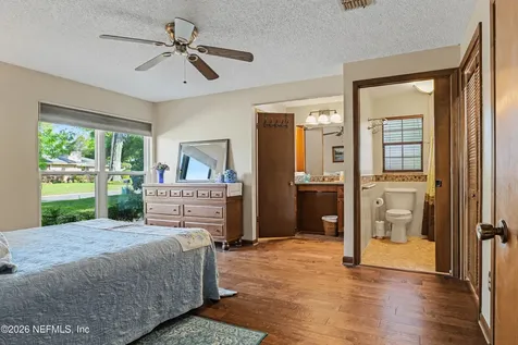 5322 Secluded Oaks Lane Jacksonville FL 32210