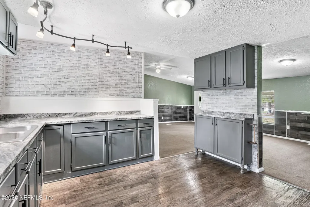 261 Celery Avenue N Jacksonville FL 32220