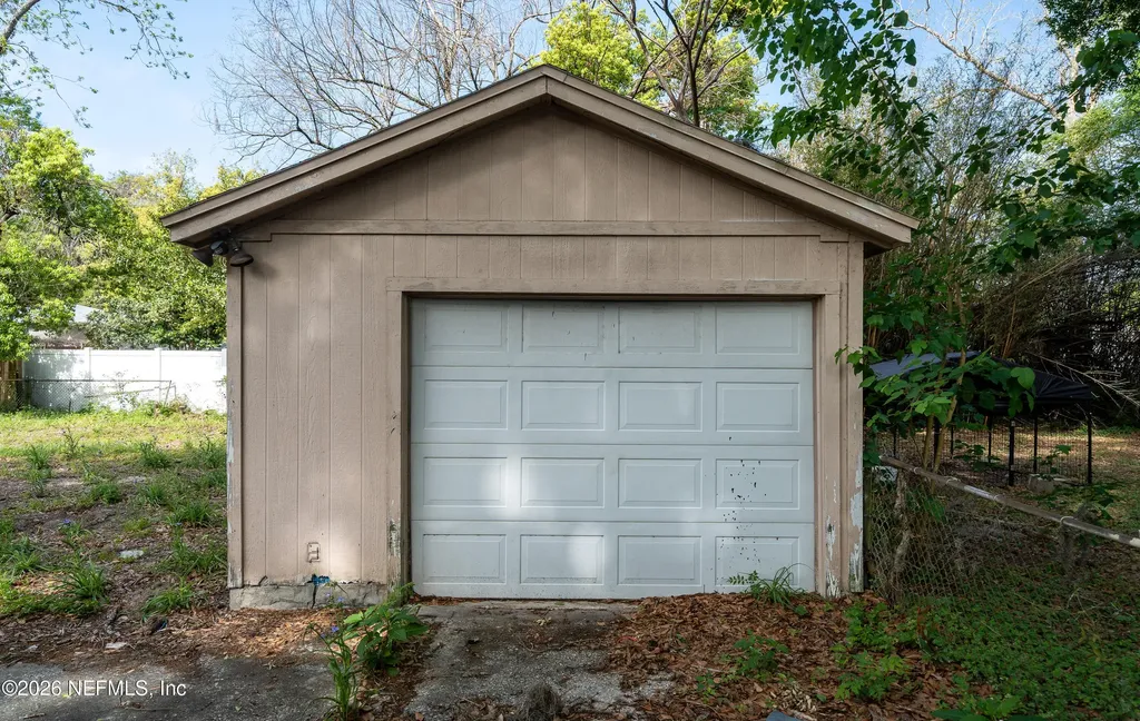 8004 Delaware Avenue Jacksonville FL 32208