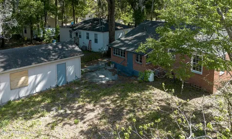 8004 Delaware Avenue Jacksonville FL 32208