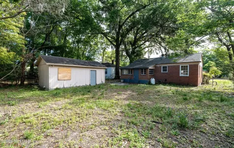 8004 Delaware Avenue Jacksonville FL 32208