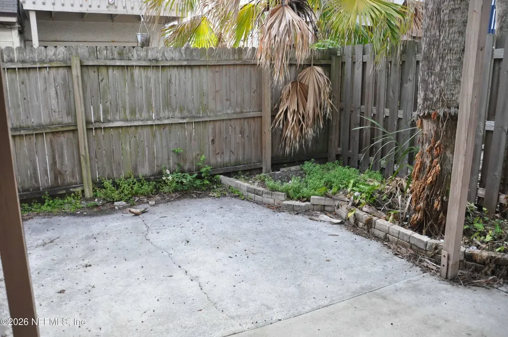 2074 S 2nd Street Jacksonville Beach FL 32250
