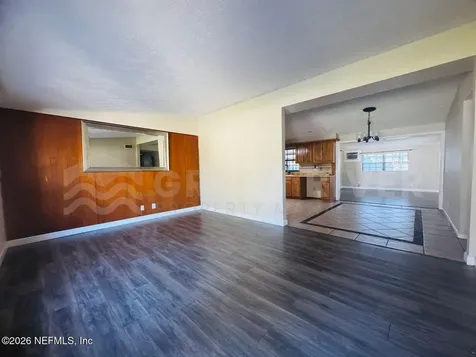 246 Sara Drive Jacksonville FL 32218