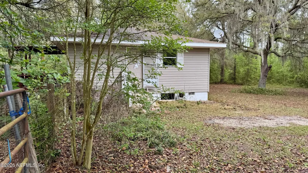 116 James Avenue Interlachen FL 32148