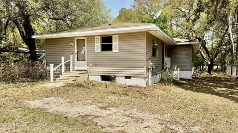 116 James Avenue Interlachen FL 32148
