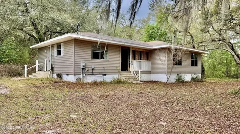 116 James Avenue Interlachen FL 32148