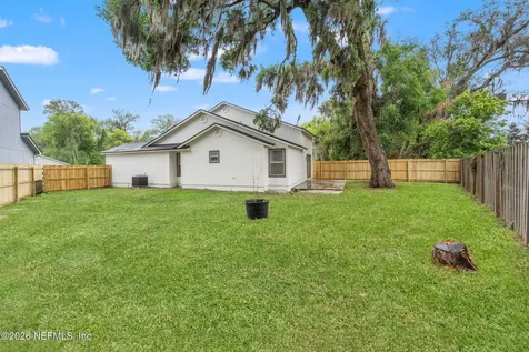 213 Aquarius Circle N Jacksonville FL 32216
