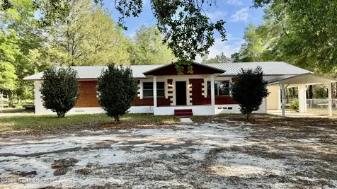 1942 State Road 20 Hawthorne FL 32640
