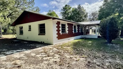 1942 State Road 20 Hawthorne FL 32640
