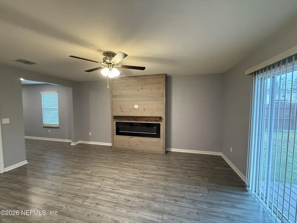 8574 Newnan Lake Drive Macclenny FL 32063